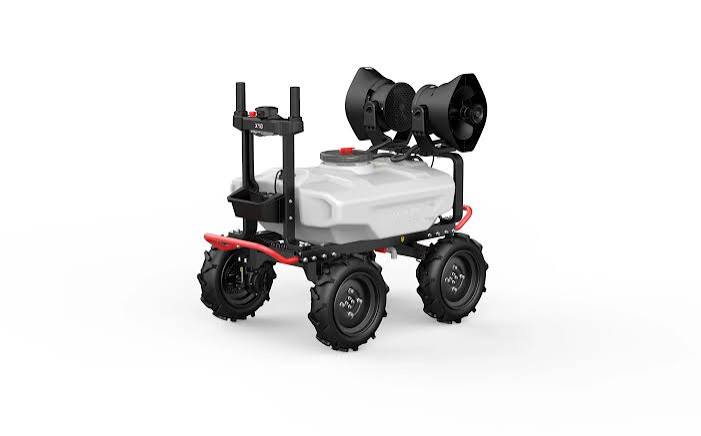 XAG R100 — Robot rolniczy (UGV)